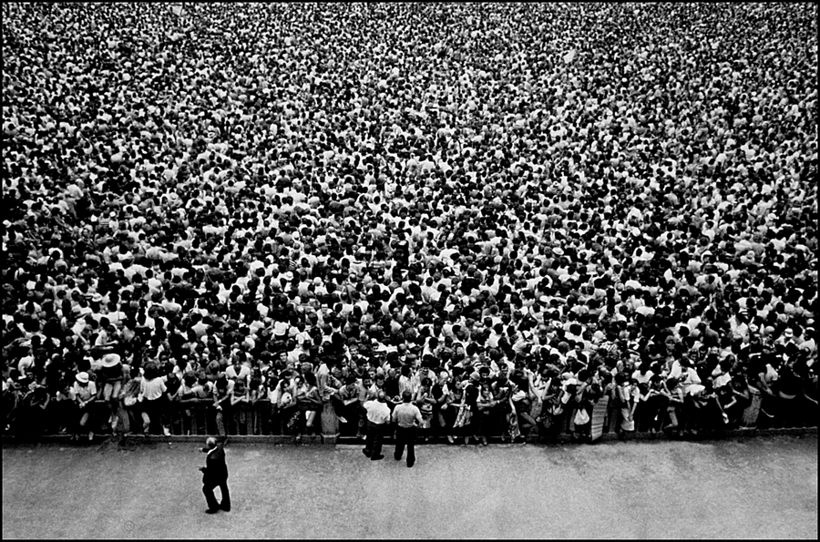 Palio, Siena : Structured Moments : SUSAN MAY TELL: Photographs of Space, Silence & Solitude
